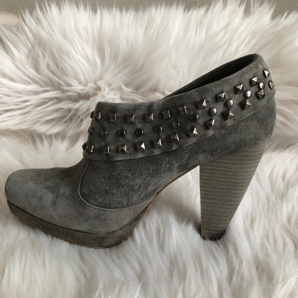 Shoes, booties - Picture 2 of 12